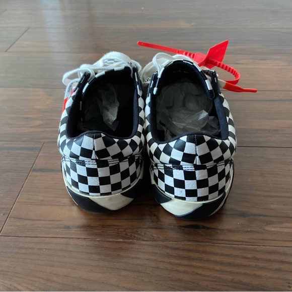 Men’s Off-White Shoes - Picture 4 of 7